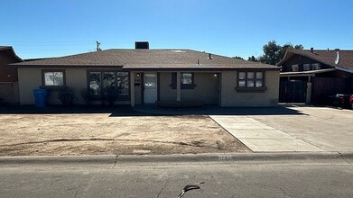 Building Photo - 3241 W Pierson St