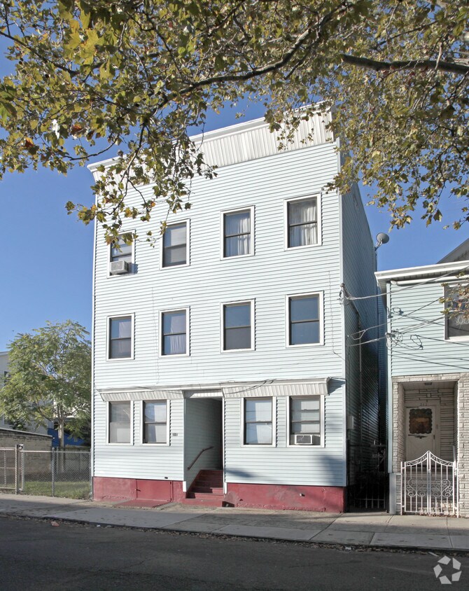 Building Photo - 210 Ripley Pl