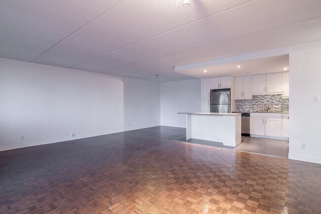 Photo du bâtiment - 4800 Maisonneuve Blvd W