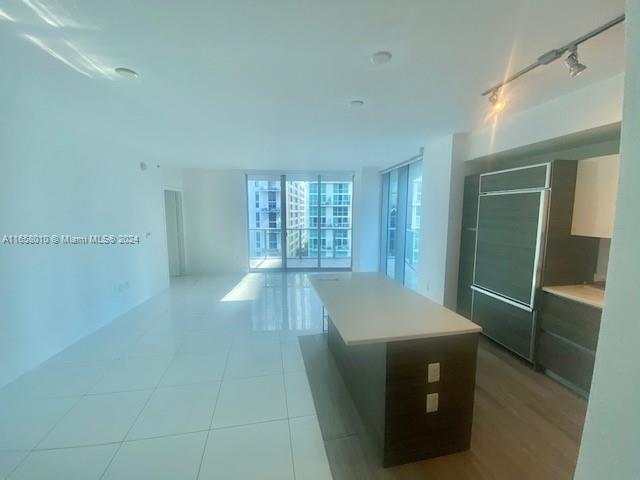 Building Photo - 1100S S Miami Ave