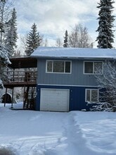 Building Photo - 709-711 Waves Rd