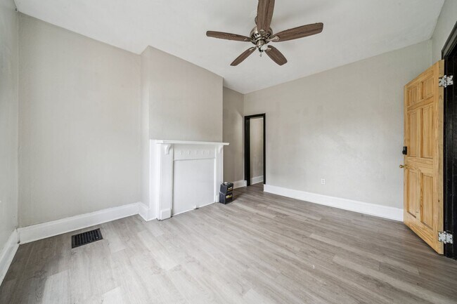 Foto del edificio - Spacious 4 bedroom renovation home