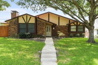 Building Photo - 1509 Pecos St