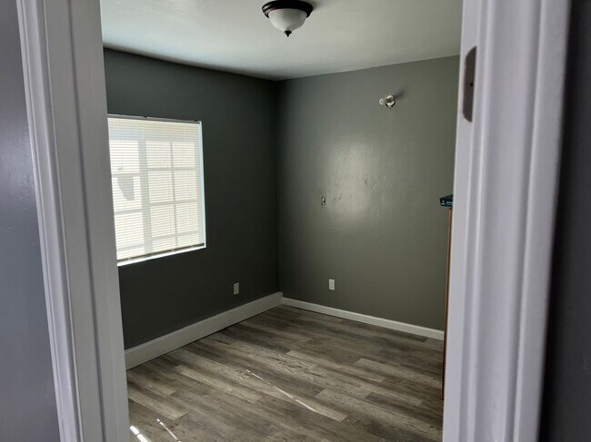 Foto del edificio - 45517 Corkwood Ave