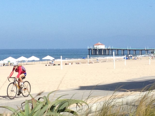 Beach and bike path - 324 4th St