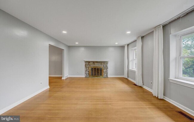 Foto del edificio - 11 Providence Rd