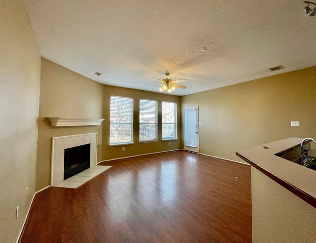 Foto del edificio - House for Lease in McKinney