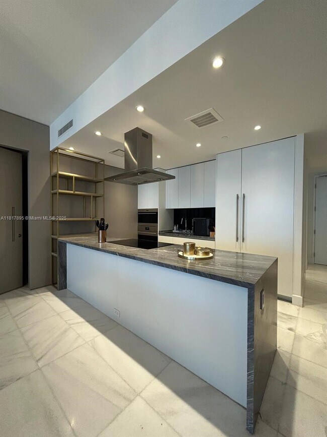 Foto del edificio - 700 NE 26th Terrace