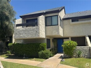 Building Photo - 34 Pueblo Vista Dr