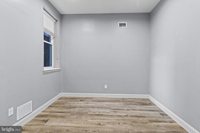 Foto del edificio - 418 S 15th St