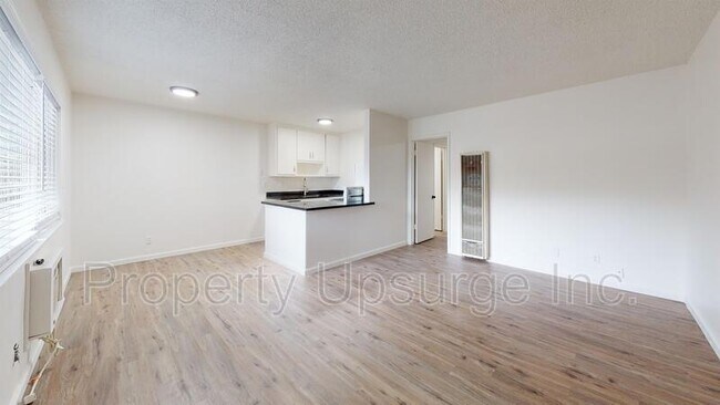 Building Photo - 1703 Manter Drive