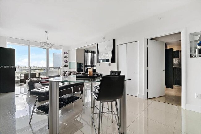 Foto del edificio - 90 SW 3rd St