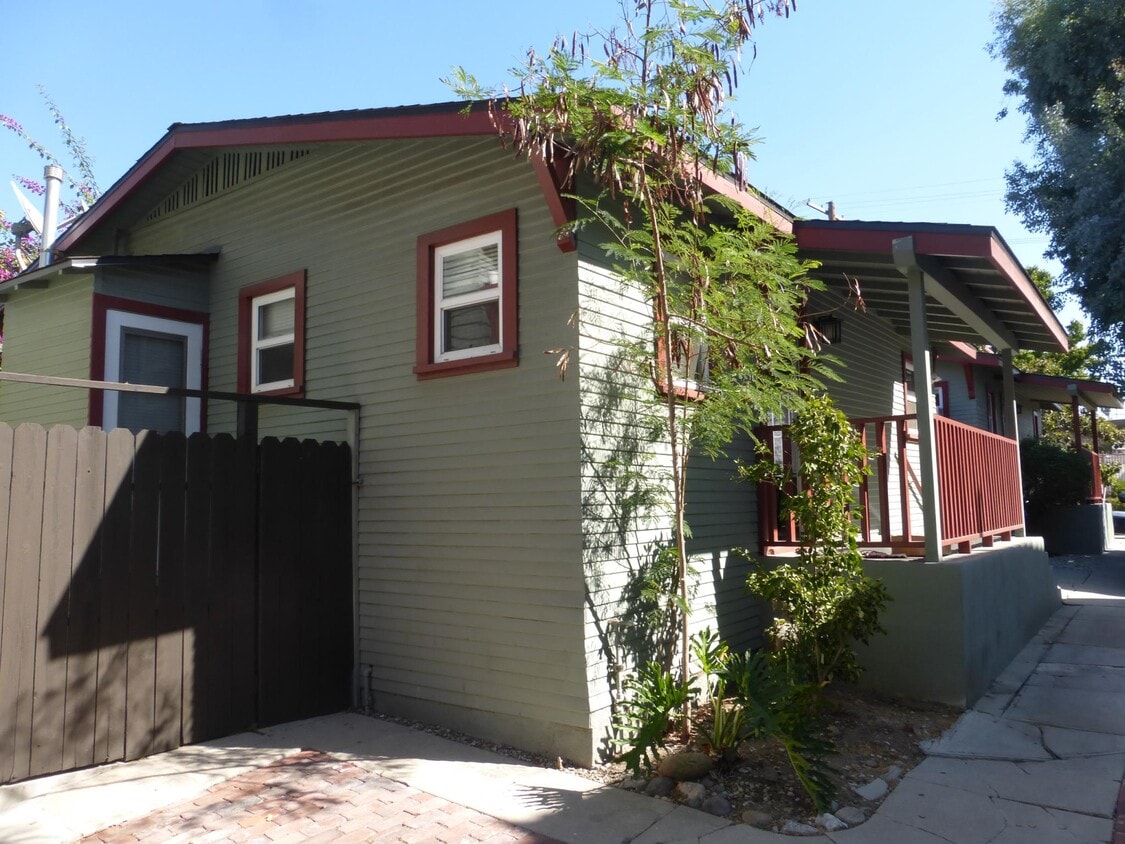 Exterior - 1533 Maltman Ave
