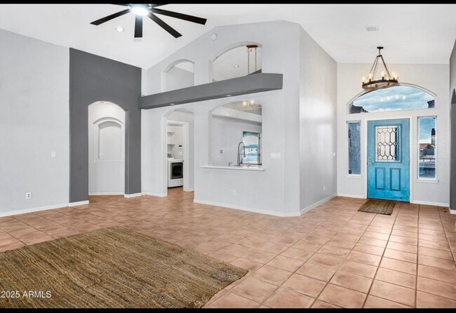 Building Photo - 15482 S Sequoia Cir