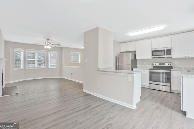 Building Photo - 2109 Lown Farm Ln