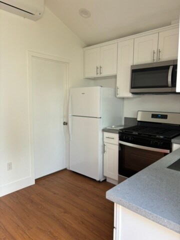 Foto del edificio - 3630 E 15th St
