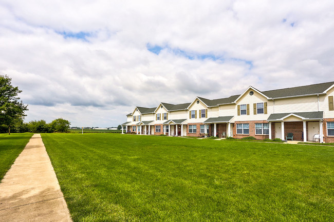 Building Photo - Laurel Terrace