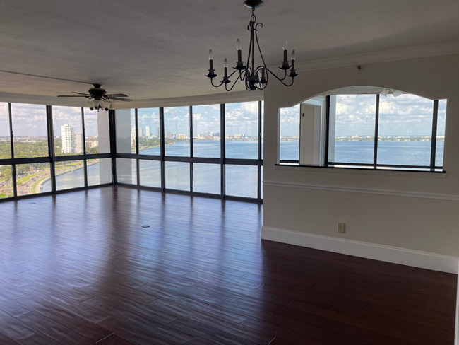 Foto del edificio - 3301 Bayshore Blvd