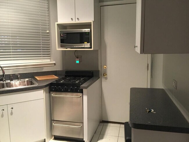 Foto del edificio - 902 W Grace St