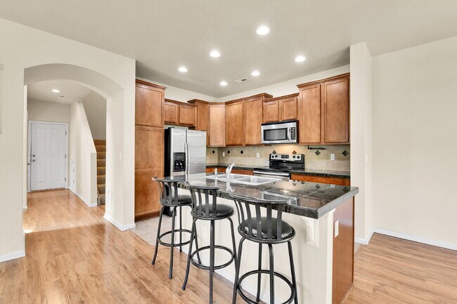 Foto del edificio - $2,550.00, 2, 2-bed, 2 bath in Northglenn ...