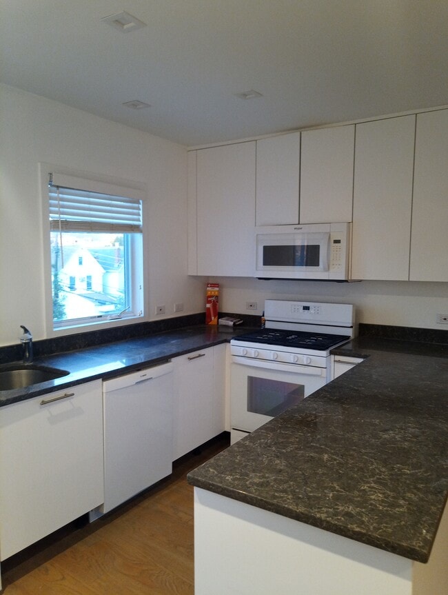 Building Photo - 6167 Austin St