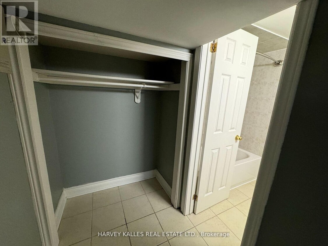 Building Photo - 775 Ossington Ave