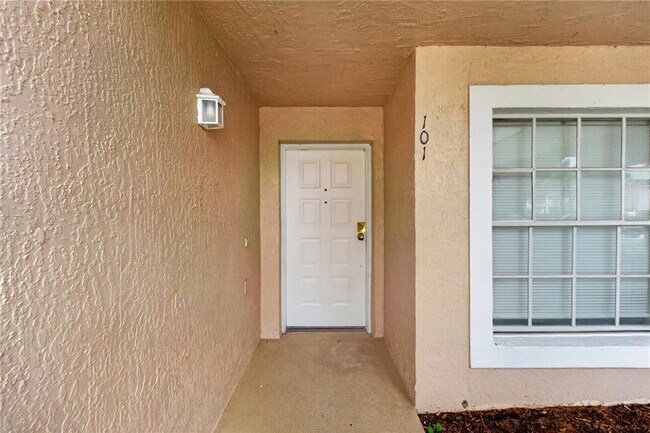 Foto del edificio - 13829 Timberland Dr