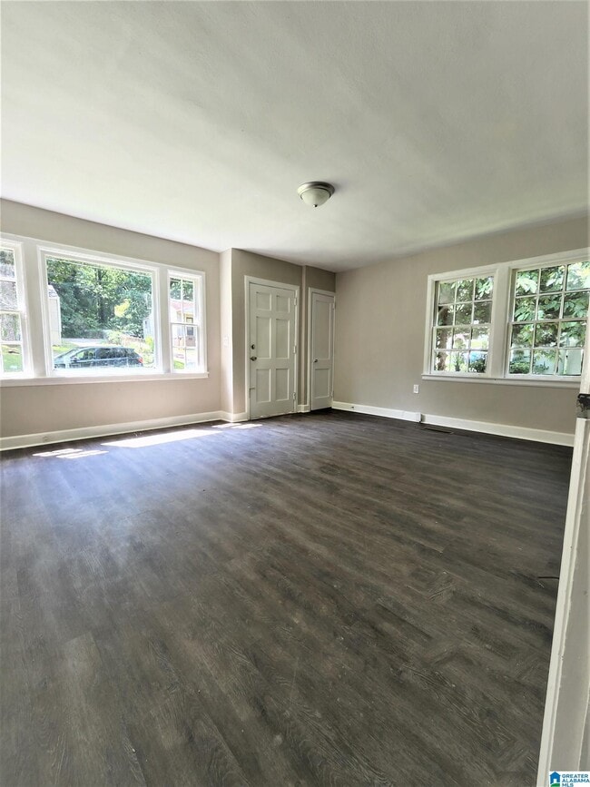 Building Photo - 1537 Bacon Ave