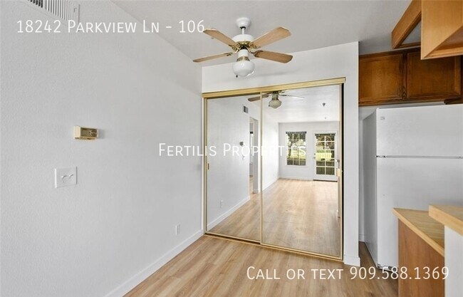 Foto del edificio - 18242 Parkview Ln