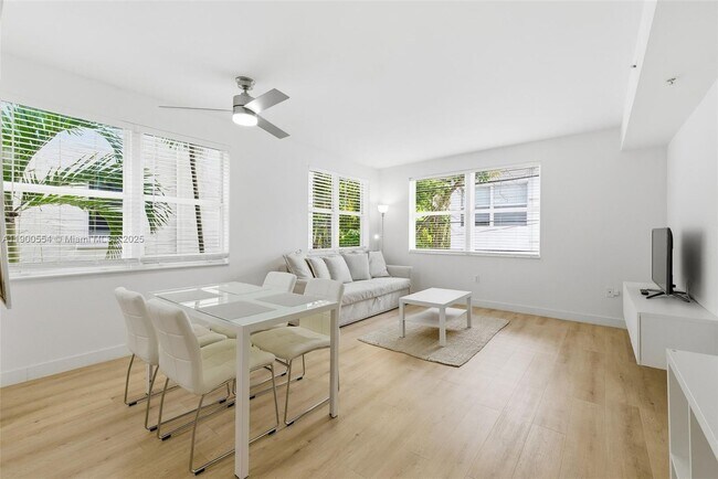 Building Photo - 1550 Drexel Ave