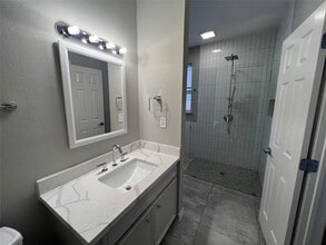 Building Photo - 1516 Park St