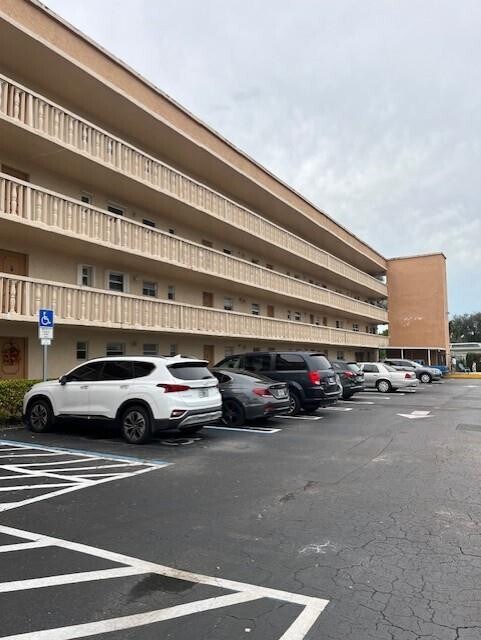 Primary Photo - 5100 SW 90th Ave