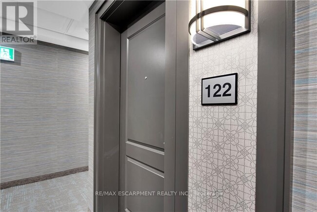Photo du bâtiment - 460-460 Dundas St E