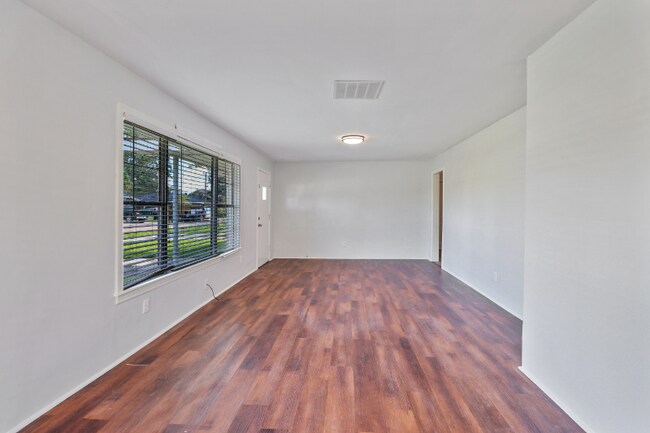 Foto del edificio - 4110 Auburn St