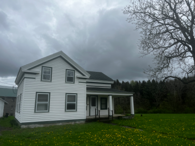 Building Photo - 7118 Podunk Rd