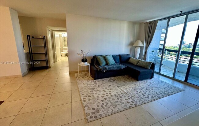 Foto del edificio - 3600 Mystic Pointe Dr