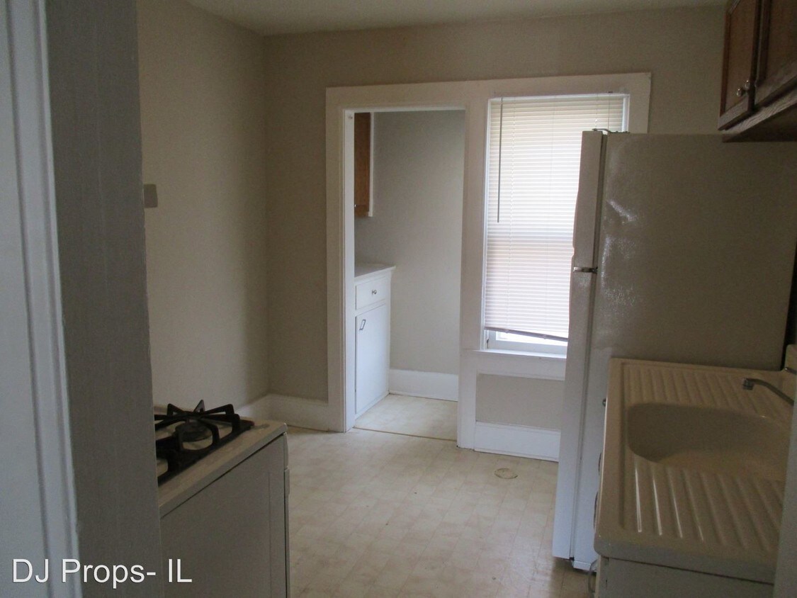 Foto principal - 2301 6th Ave