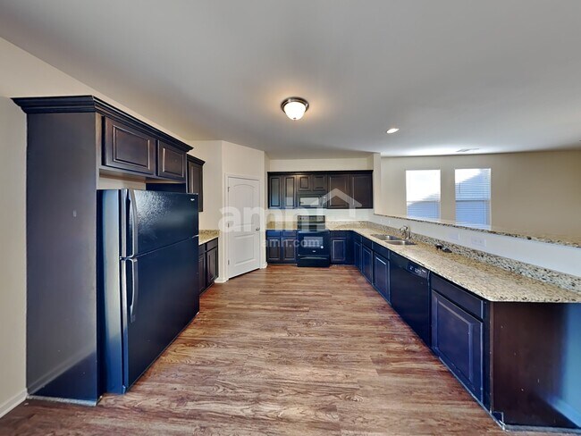 Foto del edificio - 1241 Riverbirch Way