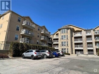 Building Photo - 1480-1480 Bishops Gate