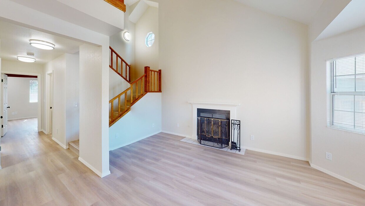 Primary Photo - *DEPOSIT PENDING* Desirable 3 Bedroom, 2 B...