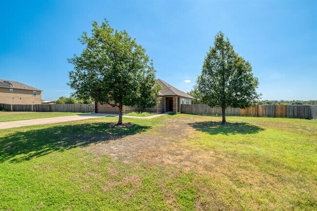 Foto del edificio - 117 Brittany Ln