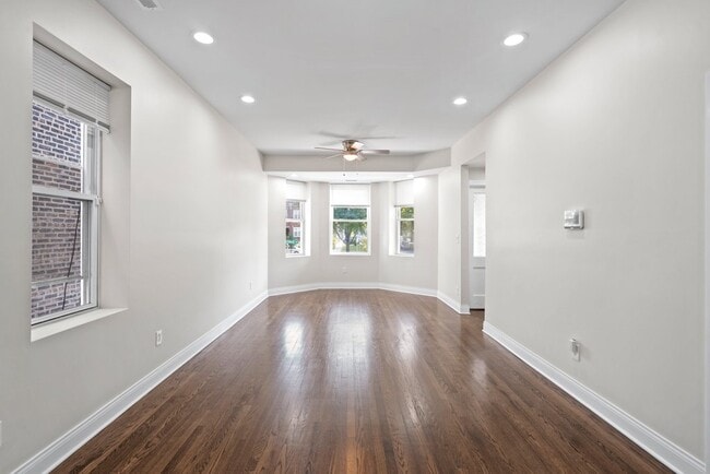 Foto del edificio - 4116 W Cermak Rd
