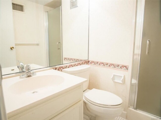 Foto del edificio - 4545 Chestnut Ridge Rd