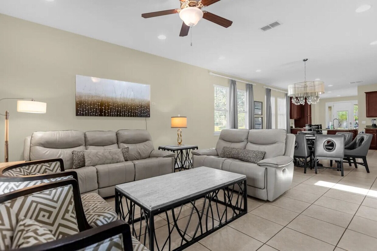 Foto principal - 7601 Brookhurst Ln