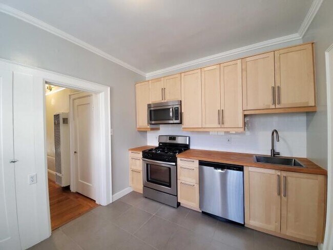 Building Photo - 1 bedroom in San Francisco CA 94110