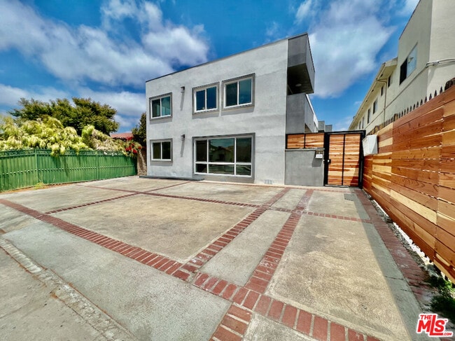 Foto del edificio - 2012 S Bedford St