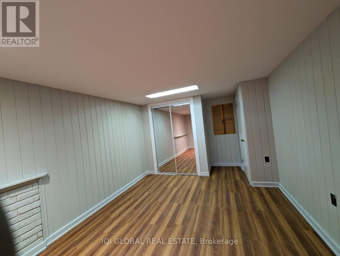 Primary Photo - 54 Ebury Pl