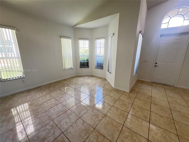 Foto del edificio - 2217 NE 41st Ave