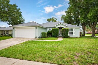 Building Photo - 12312 Harbor Winds Dr N