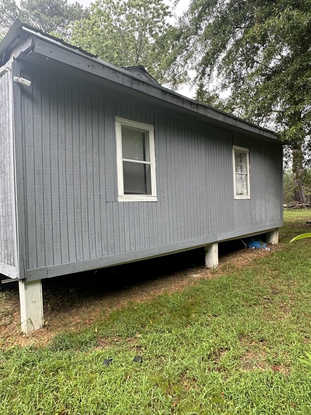 Building Photo - 441 Rd 1205